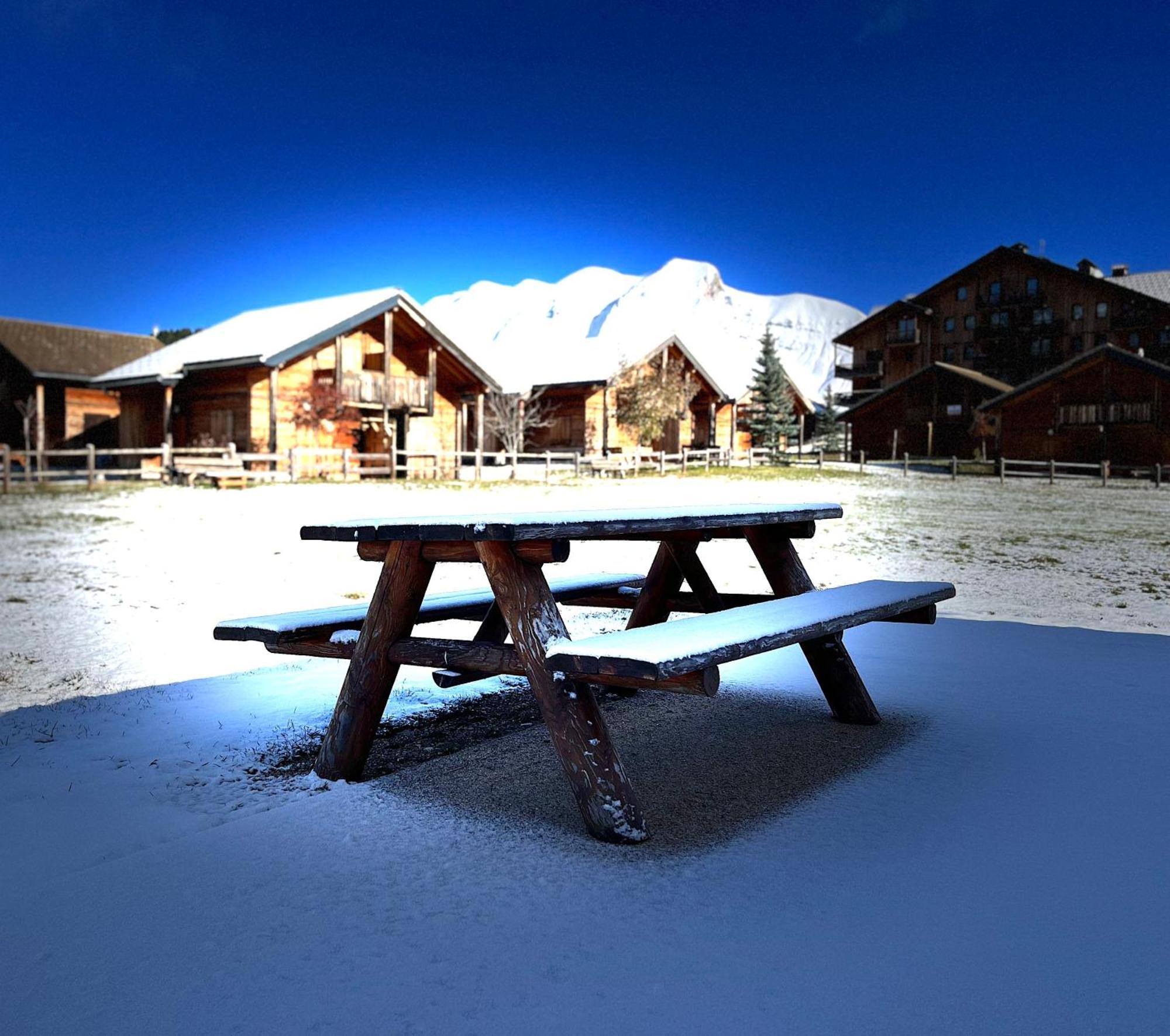Appartement Chalets Du Super D Saint-Étienne-en-Dévoluy Zewnętrze zdjęcie